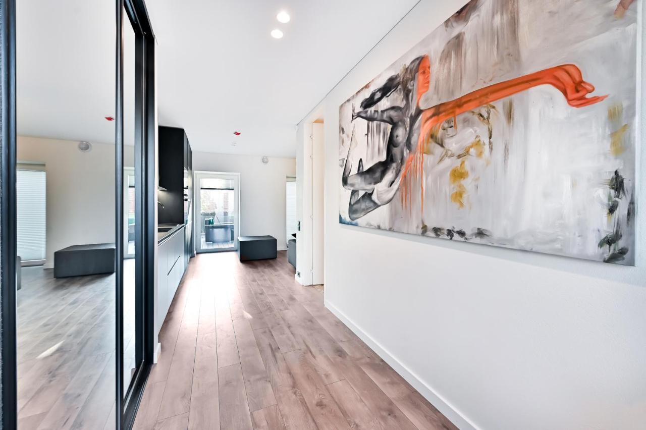 Jacuzzi Cinema Loft Apartment คอนัส ภายนอก รูปภาพ