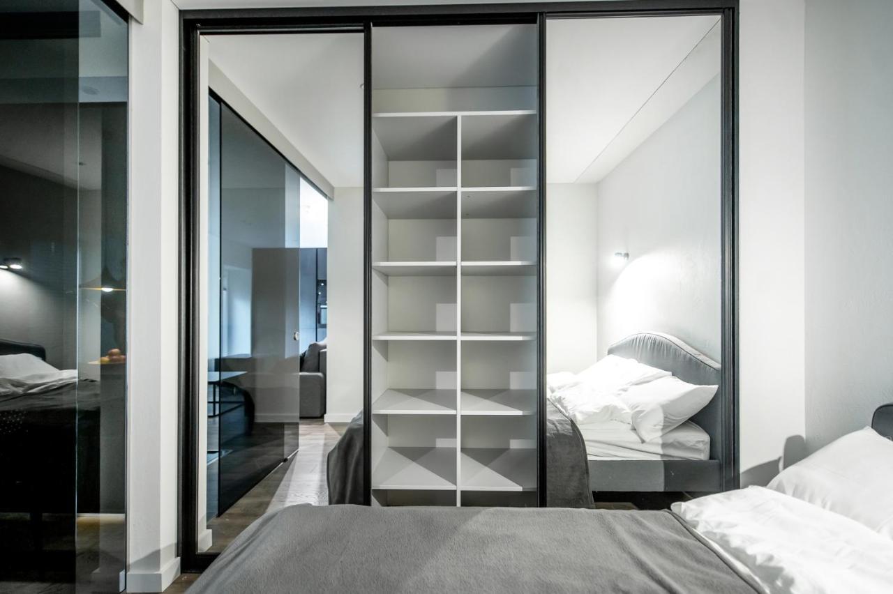 Jacuzzi Cinema Loft Apartment คอนัส ภายนอก รูปภาพ